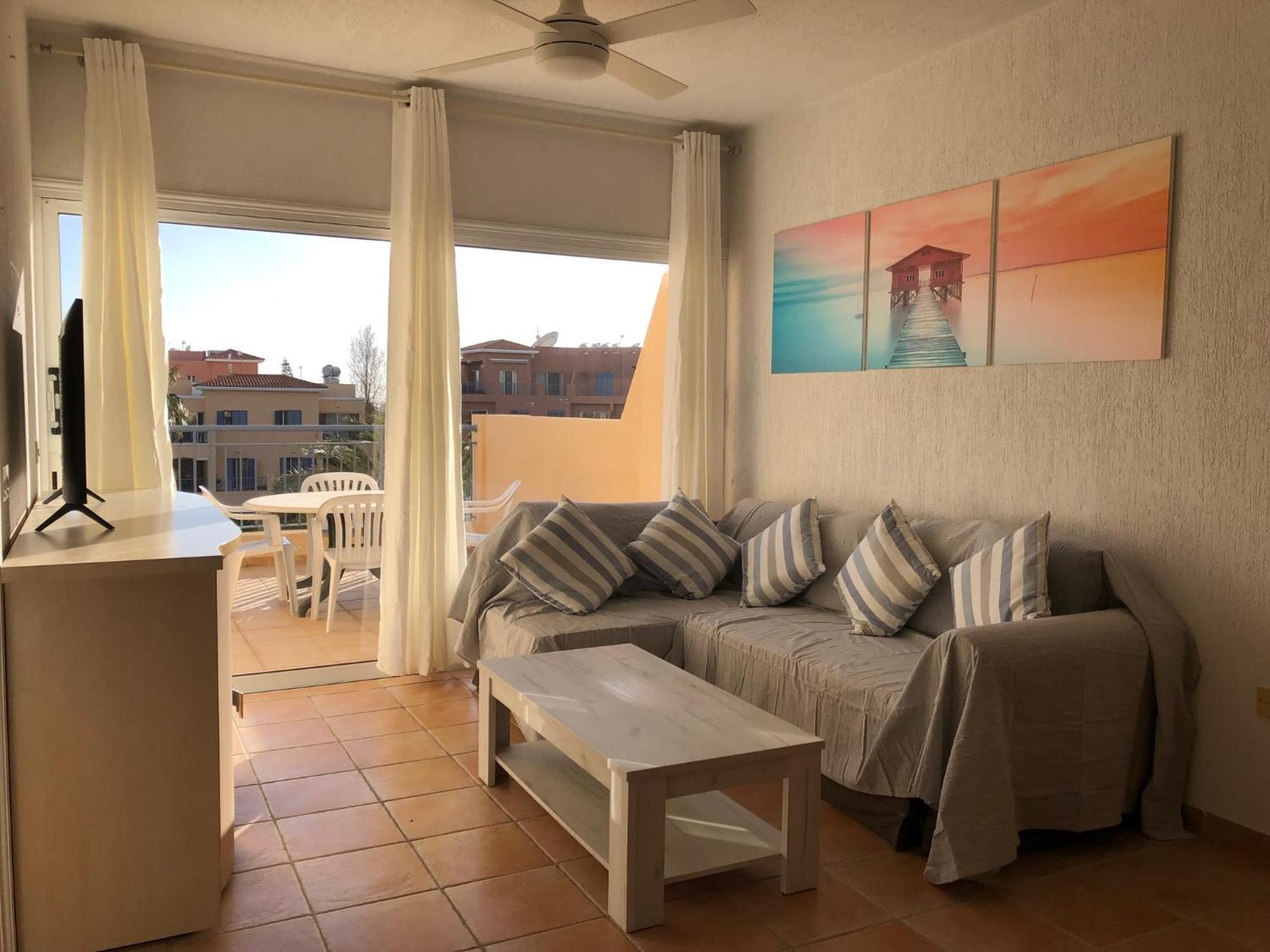 Limnaria Gardens - 1 Bedroom, Sunny Apartment With Stunning Pool Views Paphos Bagian luar foto
